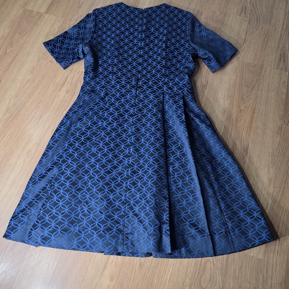 Estee Lauder Navy Patterned Midi Dress - Picture 2 of 11
